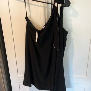 WHBM swing one shoulder tank